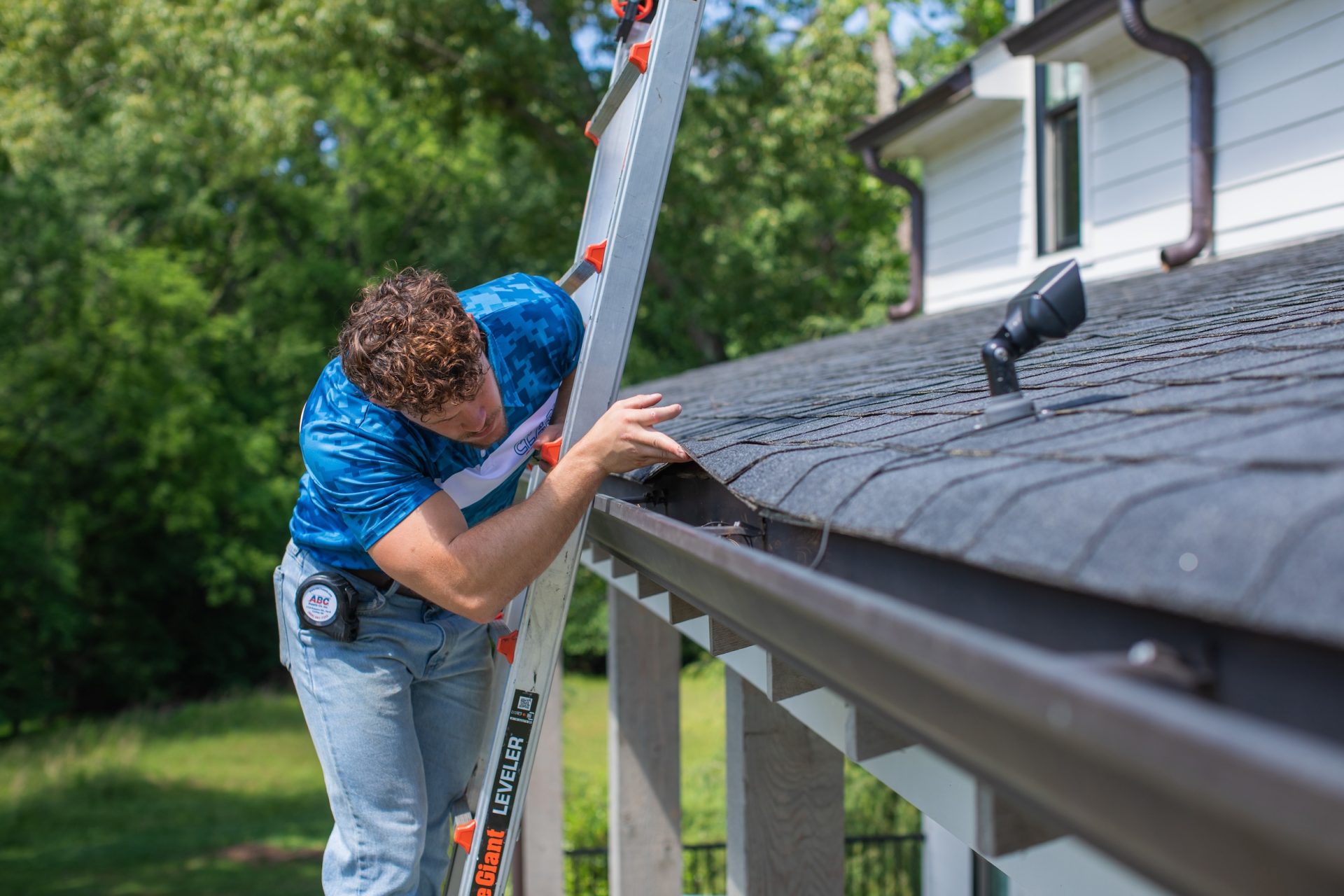 Professional seamless gutter replacement in Owensboro, Kentucky